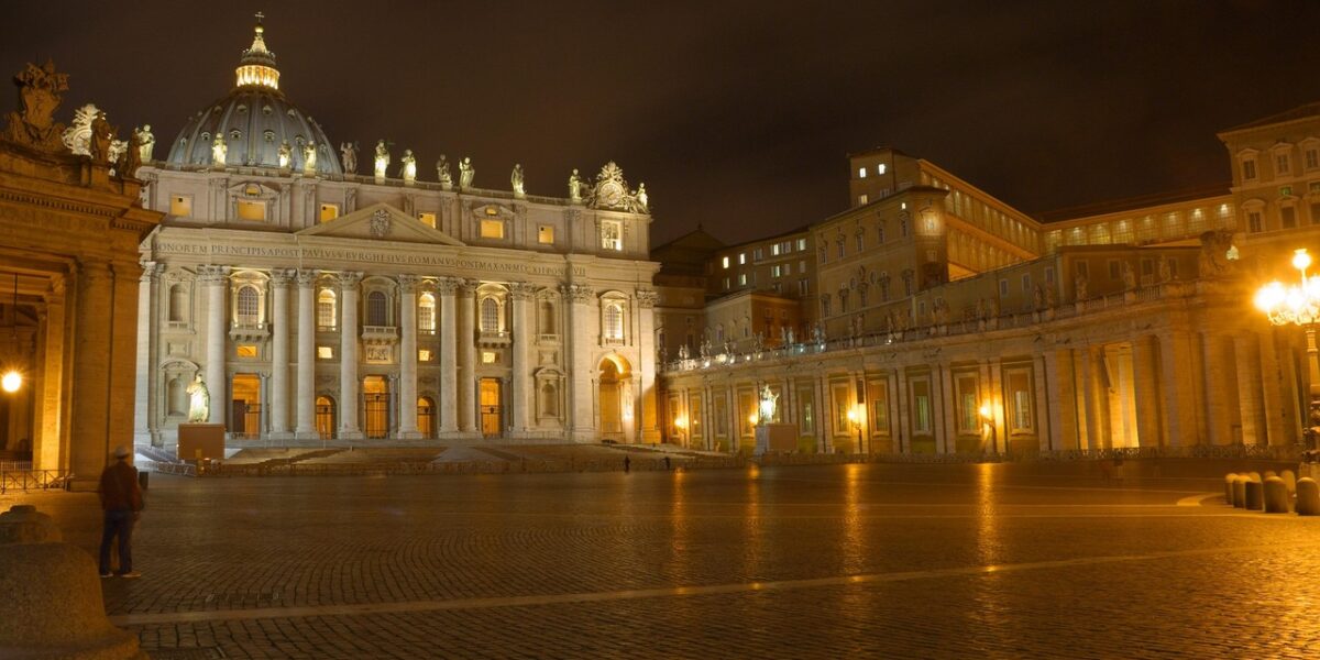 Le Café de la place, cœur battant de Saint Mars la Brière, en voie de renaissance pour éviter la cité dortoir