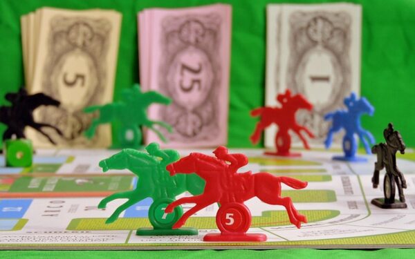 Remplir son ticket PMU : la stratégie gagnante des vrais parieurs